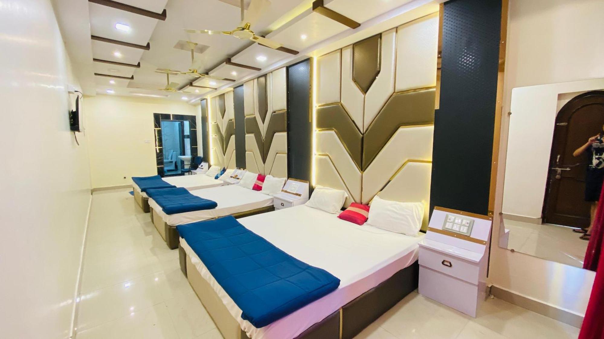 Hotel Mark Удджайн Экстерьер фото